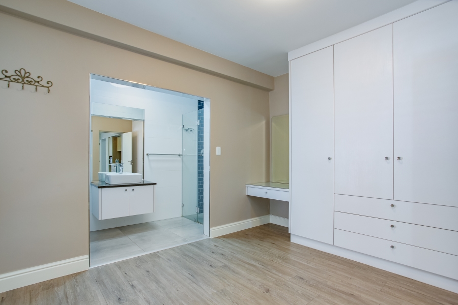 4 Bedroom Property for Sale in Courtrai Western Cape